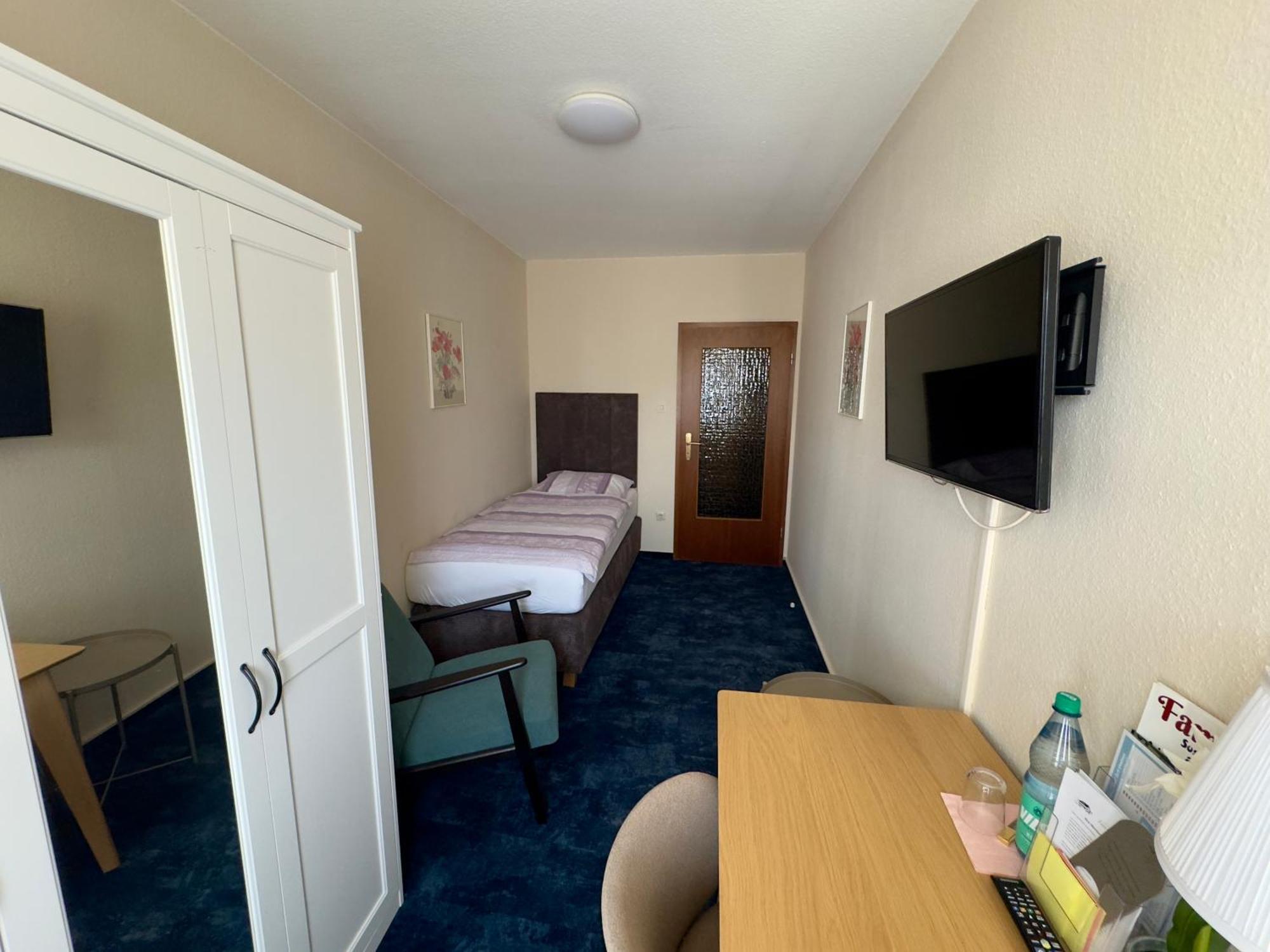 Hotel Zum Grafen Hallermunt Шпринге Экстерьер фото