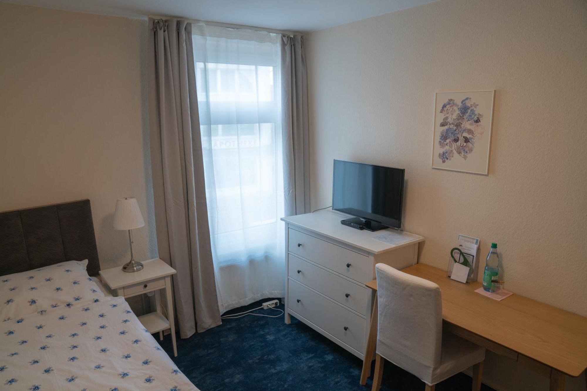 Hotel Zum Grafen Hallermunt Шпринге Экстерьер фото