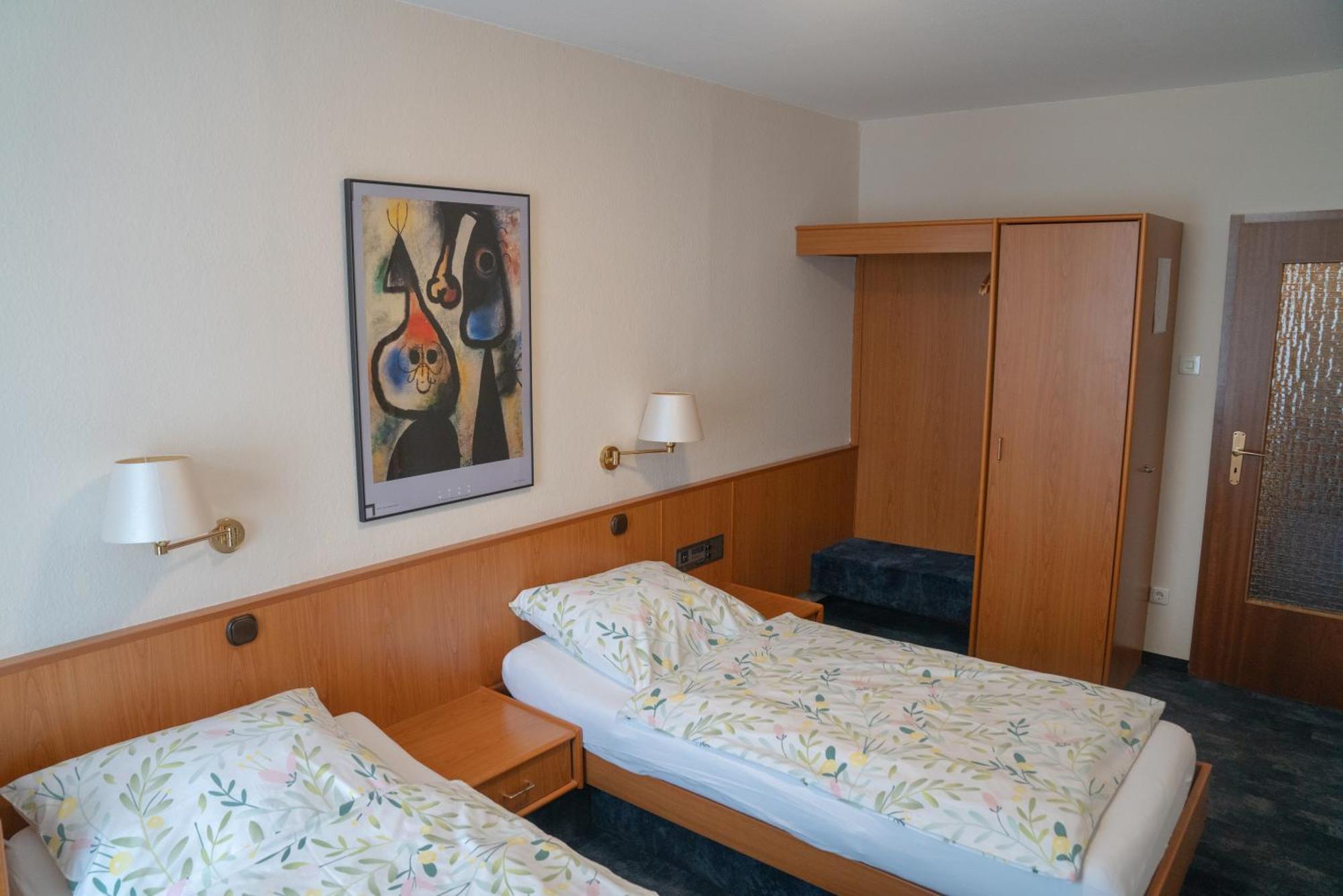 Hotel Zum Grafen Hallermunt Шпринге Экстерьер фото